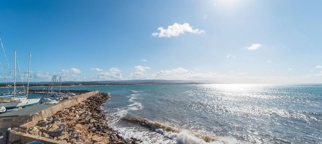 Holiday Apartment ‘Amantiosu Casa Vacanze’ with Air Conditioning & Balcony in ALGHERO