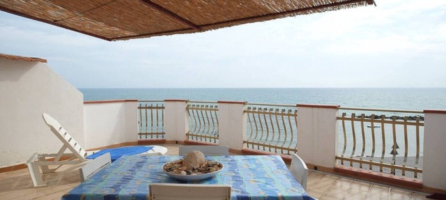 Holiday Home 'Appartamento B - Le Terrazze' with Sea View, Wi-Fi and Air Conditioning in Ribera
