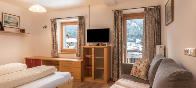 Homely Apartment “Euringer Villa Erna” with Mountain View in Seis