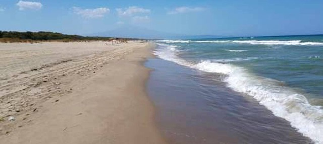 Homerez - 150 m away from the beach! House for 7 ppl. with terrace at Agnone in Agnone
