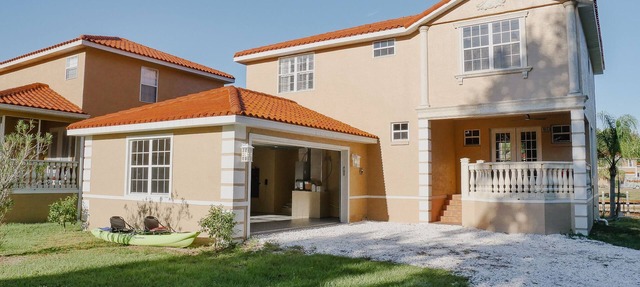 Homosassa River Waterfront, Dock, Kayaks, Golf Cart & EV Charger! in homossassa