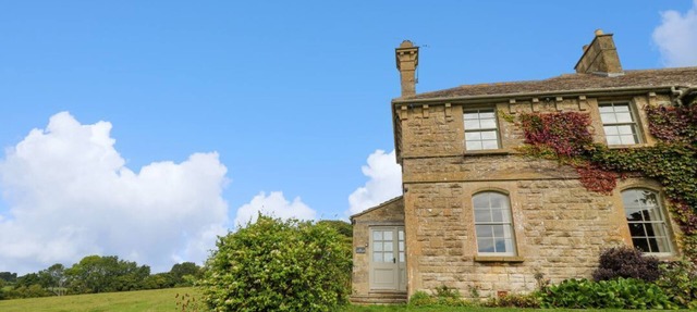 Ivy Cottage Colerne, Wiltshire in Chippenham