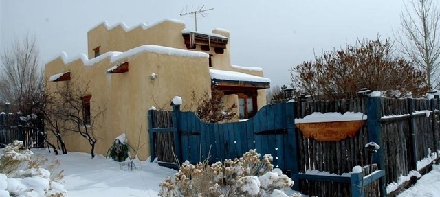 Kitty's Casita ~ Private romantic escape for 2 & pet! Your best Holiday spot! in Arroyo Seco
