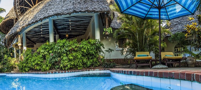 Large luxury beachside villa with a pool, guesthouse, cook, gardener, and maid in Diani Beach
