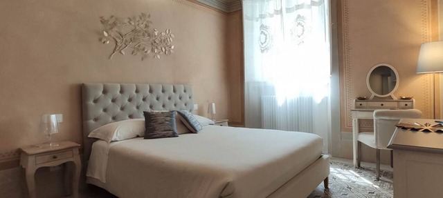 Lo Strullo - Two Bedroom Suite in Pisa