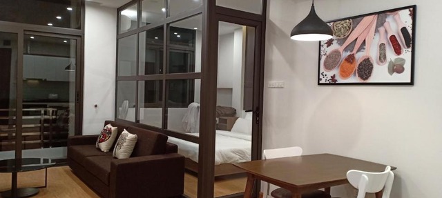 Luxury apartment with bathtub, balcony and washlet in Hanoi