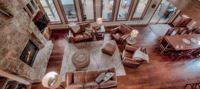 Luxury Mountain Retreat | Private Hot Tub Stunning Views Dog Friendly Near 6 Ski Resorts in Silverthorne