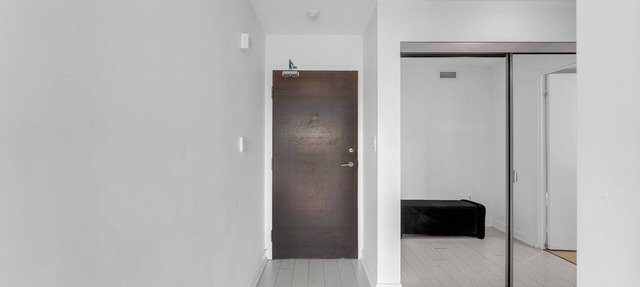 Luxury Oasis Condo Downtown| Blue Jays|Steps to CN Tower|2beds&2bath W/Parking in Toronto