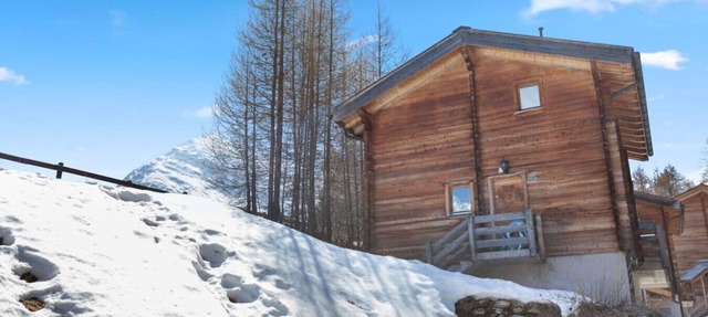 Magnificent chalet in a peaceful natural setting in Saas-Fee