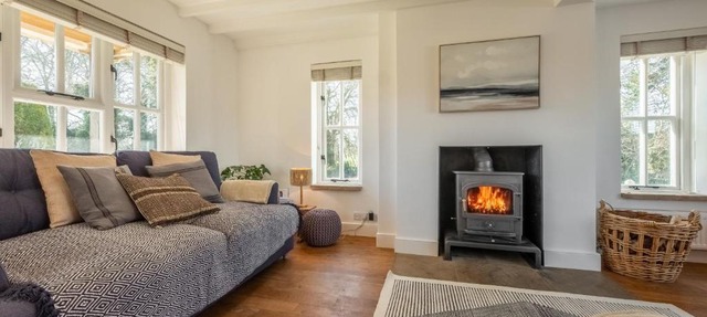 Marigold Cottage in Docking
