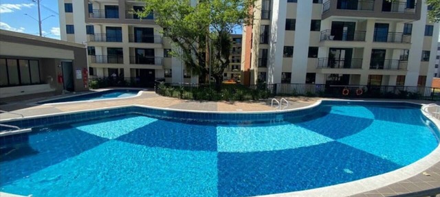 Modern apartment in Cali with 3 comfortable beds & AC in all rooms in Cali