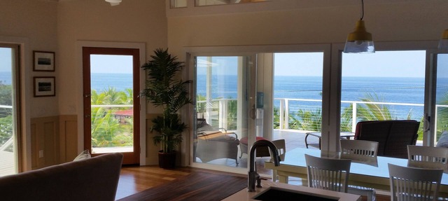 Ocean Beach Home In The Heart Of Authentic Old Hawaii in Captain Cook
