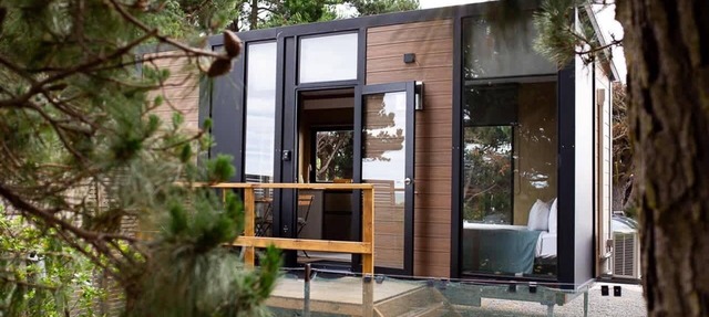 Pacific View by Tiny Away in Leithfield