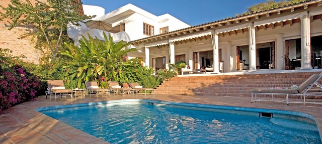 PAY 4 STAY 5 NIGHTS until Oct 31. Amazing Villa at Conchas Chinas, Great Views in Puerto Vallarta