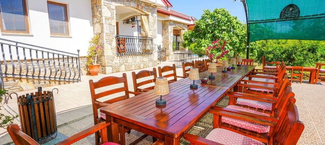 Pomegranate Garden Villas. Three villas, 12 - 21 guests. Two swimming pools. in Dalyan