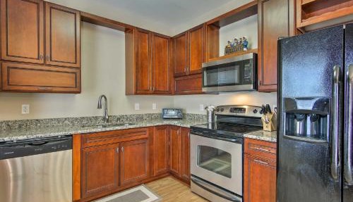 Pool Access & Deck: Bethany Beach Gem in Ocean View
