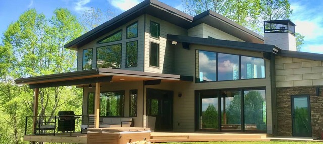 Private Mountain Top Escape with Hot Tub, Theater, Game Room & Fire Pit in Marshall