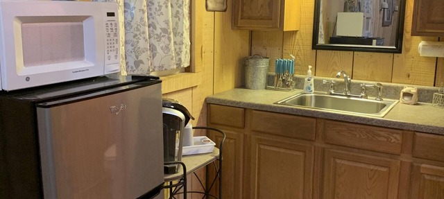 Private Setting Studio Apartment in Toccoa