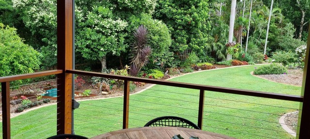 Rainbow Park Retreat - Beautiful Retreat in Peaceful Mapleton, Close to Amenities in Mapleton