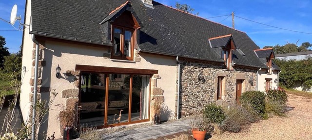 Renovated farmhouse in peaceful location in Bazouges-la-Pérouse