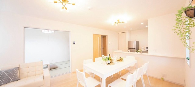 Reservations not accepted This is a newly built twostory house located in Nagashimacho Kuwana C/Kuwana Mie in Kuwana