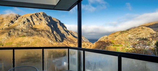 Riverview Penthouse - Apartment 19 in Queenstown