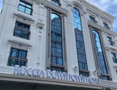 Roccia DownTown Otel in Van