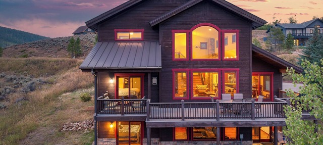 Rocky Splendor: Hot Tub & Scenic Colorado Views in Granby