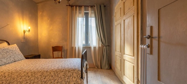 Room 'L'imbrunire - L'opificio' with Shared Garden, Wi-Fi and Air Conditioning in Campiglia D'Orcia