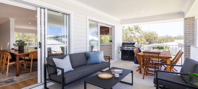 Saltwood - Your modern coastal holiday home awaits in Narrawallee