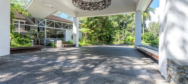 Seascape Holidays at Ramada Resort Studio Room in Port Douglas