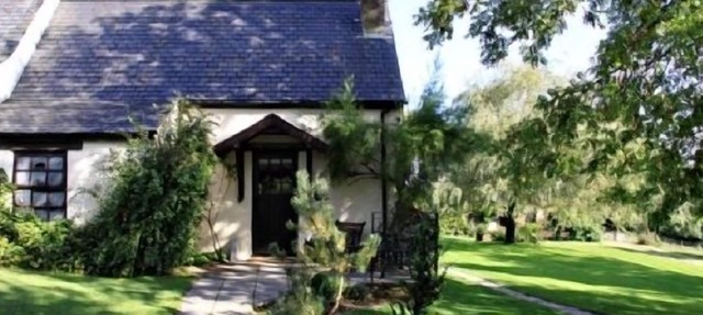 Snowdrop Cottage - cosy and quaint with fabulous shared leisure facilities in Boncath