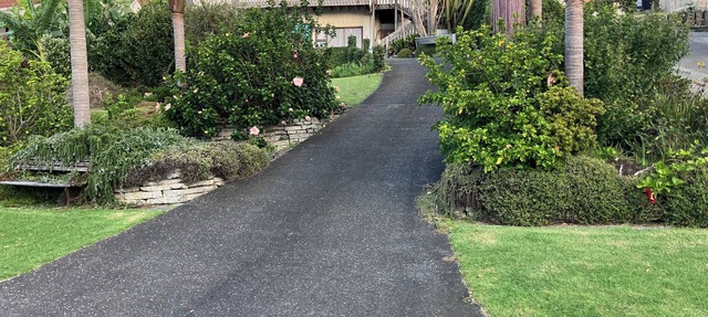 Sunray Room - Relaxing Tapeka Stay Near Beaches & Tracks in Russell