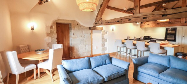 TITHE BARN, pet friendly in Melbourne, Derbyshire in Derby