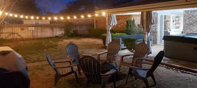 TOTAL PRIVACY & TOTALLY PRIVATE HOT TUB, 4 Bed, 3 Bath, 2 Car - SLEEPS 14! in Lubbock
