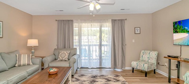 Updated Second Floor Condo - 1 Bedroom - Only 2 Miles To The Beach! Golf Colony 17-G in Myrtle Beach