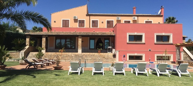 Villa Maremonti luxury villa with swimming pool in canicattini Bagni