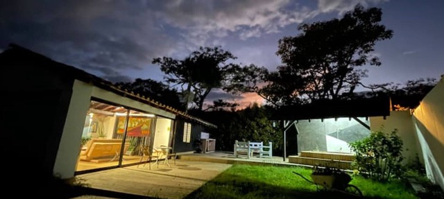 Villa with Jacuzzi 8 min from Jardines de Llanogrande in Antioquia