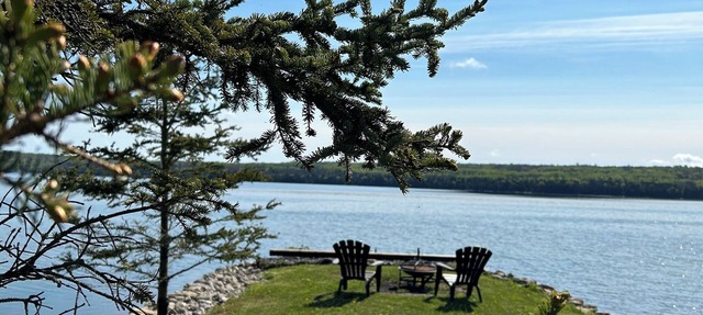 Waterfront Cottage in Manitowaning