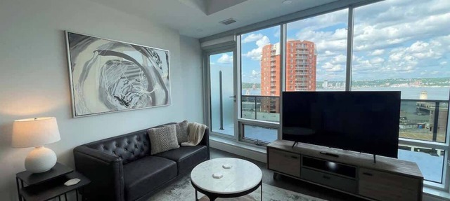 Waterfront downtown 1 Bedroom with 6 appliances in Halifax