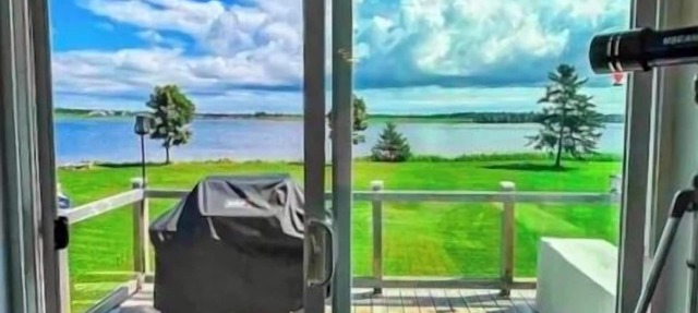 Waterfront Foxleyriver Cottage/Oysters/Kayaking/Pool/Prince Edward Island Ca in Coleman