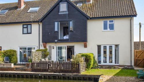 Waterside in Wroxham