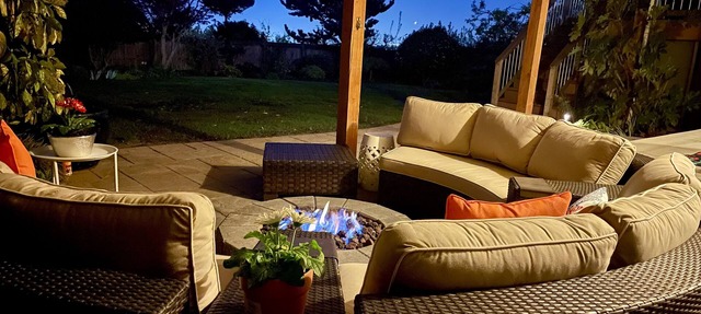 WEST SEATTLE Daylight Basement Villa~easy Seattle access for games & concerts in Seattle