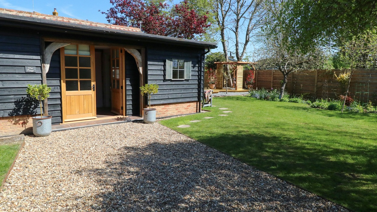 Photo of Outdoor in Old Newton