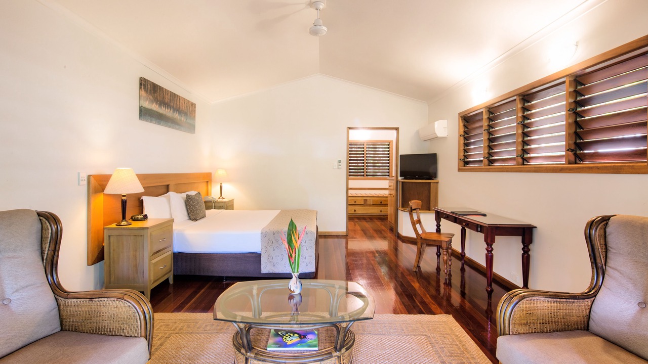 Photo of Bedroom in Oak Beach