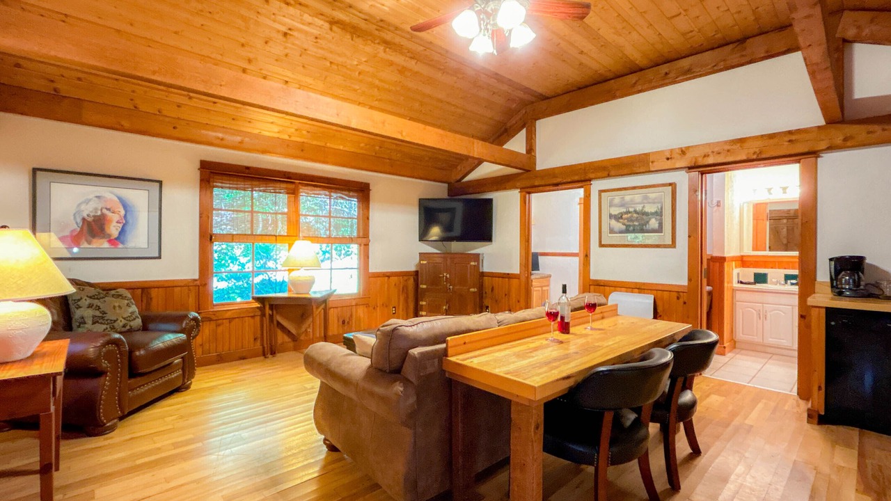 Photo of Livingroom in Bryson City
