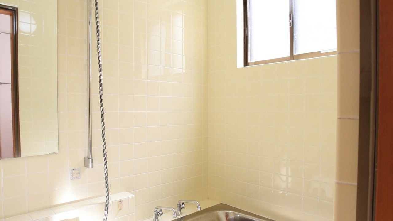 Photo of Bathroom in Echo Land