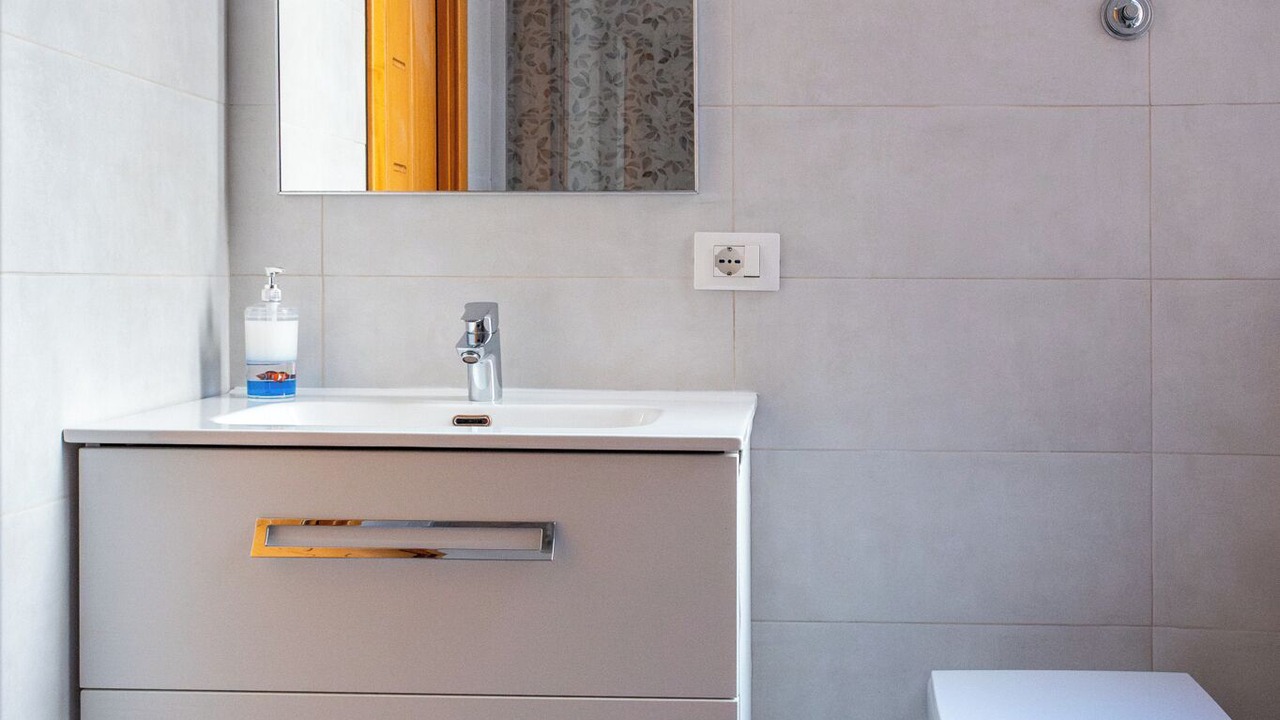 Photo of Bathroom in Esquilino