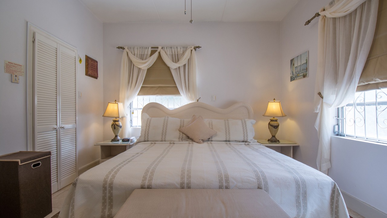 Photo of Bedroom in Lower Carlton