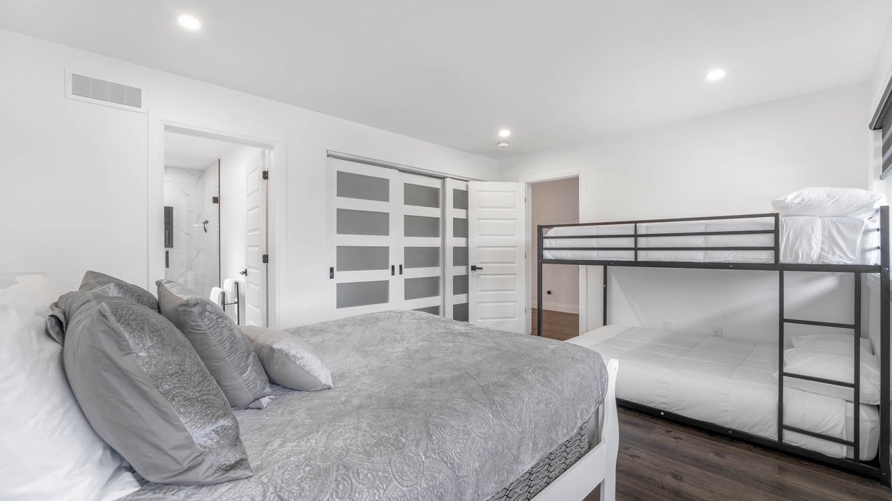Photo of Bedroom in Downtown Gatineau